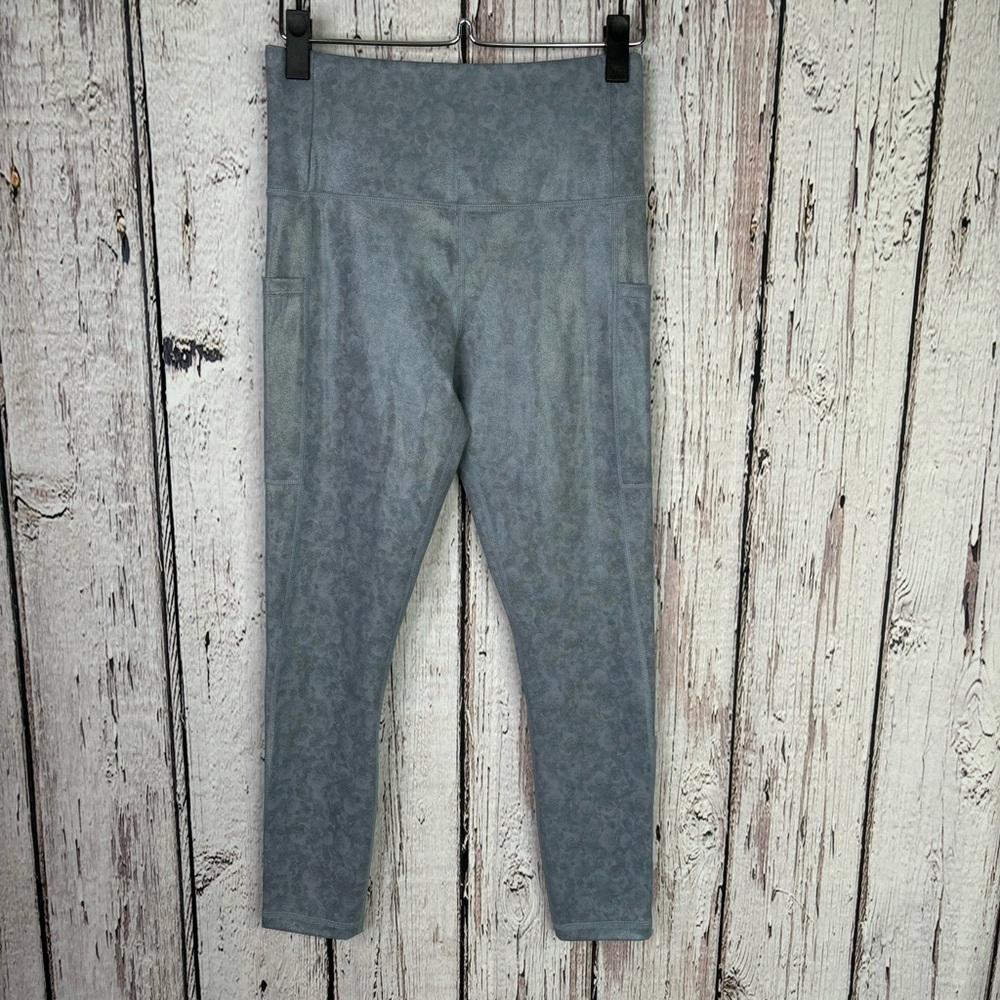 ZYIA Slate Floral Pocket Light N Tight 7/8 Legging SZ 6-8 Compression 24” Inseam